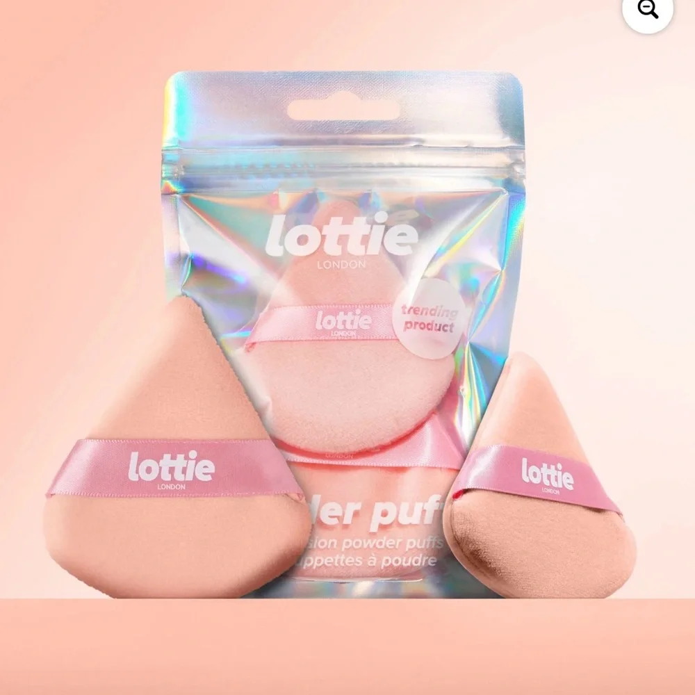 Lottie London Latex Free Blender Sponge & Reusable Triangle Powder Puff Bundle